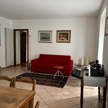 Tranquillo Trilocale In Centro Storico * Biella